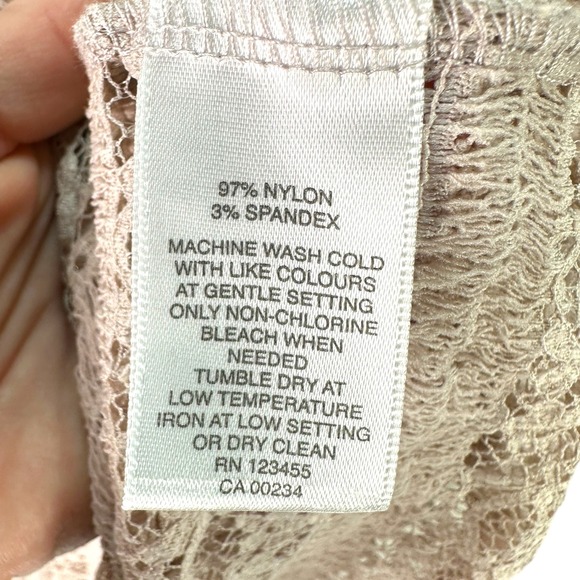 Lord & Taylor Lace Knit Long Sleeve Top Blush Pink Sheer Layering Shirt Size L - Picture 7 of 10